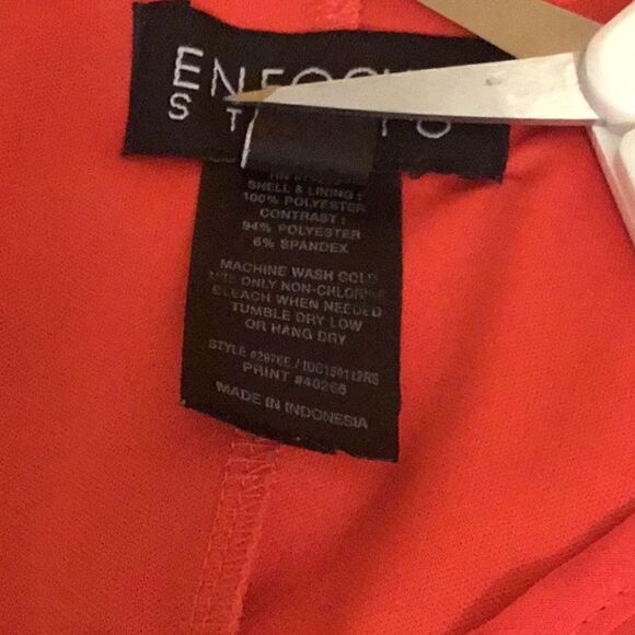 2 tone dress with semi sheer top & stretchy skirt in size 12 by ENFOCUS STUDIO - Picture 13 of 13